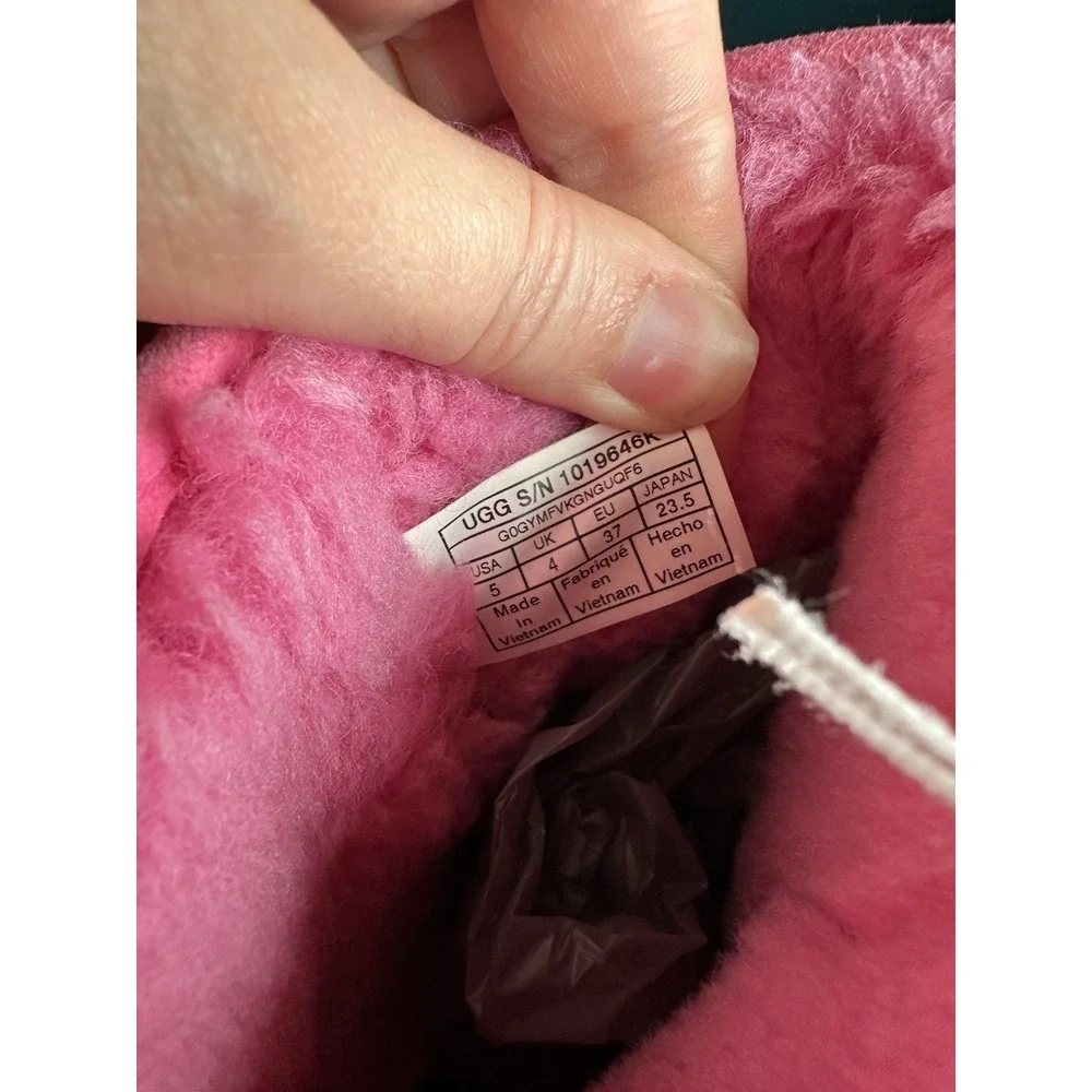 UGG CLASSIC WEATHER SHORT PINK US 5